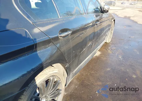 2018 BMW M550I xDrive z USA, uszkodzony, nr VIN WBAJB9C58JB034779